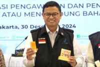 Kepala BPOM Taruna Ikrar paparkan produk kosmetik berbahaya senilai hampir Rp9 miliar. (Foto: BPOM RI)