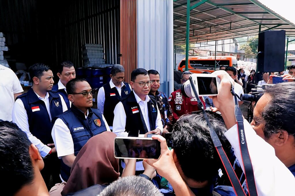 Kepala BPOM Taruna Ikrar