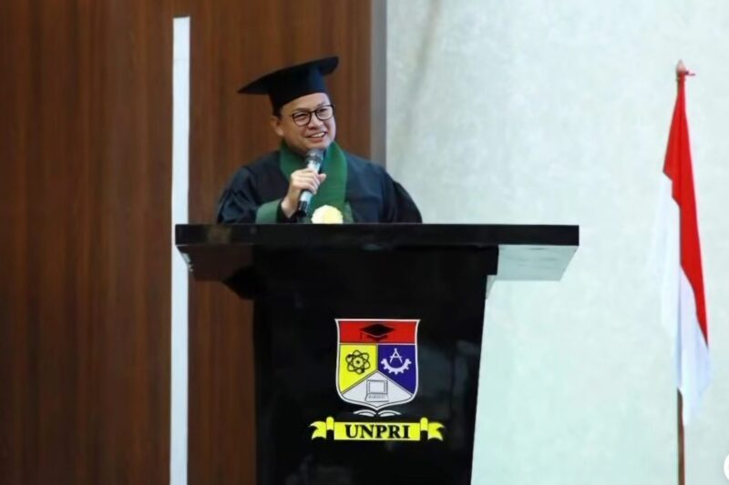 Kepala BPOM RI Taruna Ikrar menyampaikan orasi ilmiah bertema Ancaman Silent Pandemic Akibat Resistansi Antimikroba. (Foto: Dok.Taruna Ikrar)