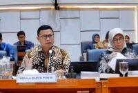 Kepala BPOM Taruna Ikrar dalam rapat dengar pendapat dengan Komisi IX DPR RI, Kamis, (15/5). (Foto: Tangkapan Layar TV Parlemen)