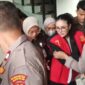 Nikita Mirzani sakit, sidang pun ditunda setelah Dokter Detektif sempat memberikan kesaksian. (Foto: Danu Baharuddin/Sehatcantik.id)
