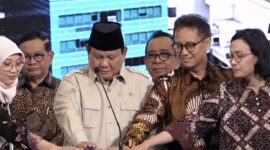 Presiden Prabowo Subianto meresmikan Gedung Layanan Terpadu dan Institut Neurosains Nasional di Rumah Sakit Pusat Otak Nasional (RSPON) Mahar Mardjono, di kawasan Cawang, Jakarta, Selasa (26/8/2025). (Foto: Sekretariat Presiden)