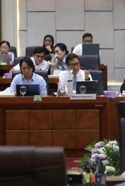 DPR Soroti Kasus Keracunan Berulang MBG, Usul Frasa ‘Gratis’ Dihilangkan