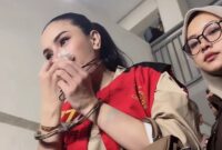 Nikita Mirzani menuding Jaksa dendam pribadi dalam pembacaan dupliknya di PN Jaksel, Kamis (23/10/2025).