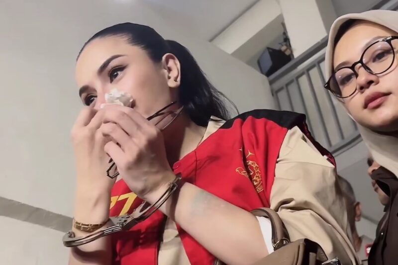 Nikita Mirzani menuding Jaksa dendam pribadi dalam pembacaan dupliknya di PN Jaksel, Kamis (23/10/2025).