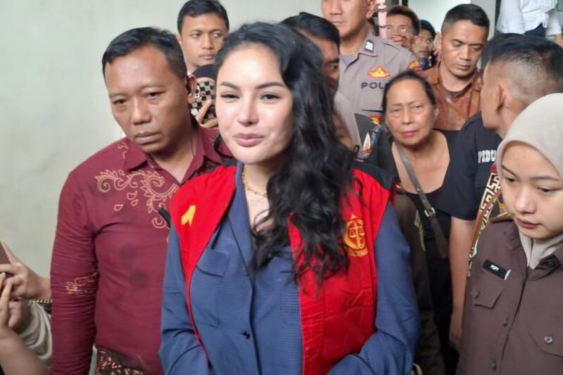 Jaksa Penuntut Umum menolak seluruh nota pembelaan atau pleidoi Nikita Mirzani dan tetap menuntut 11 tahun penjara dan dendan Rp2 Miliar. (Foto: Sbw)