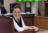 Nikita dituntut 11 tahun penjara dan Rp2 Miliar dalam kasus dugaan pemerasan dan TPPU. (Foto: Danu Baharuddin/Sehatcantik.id