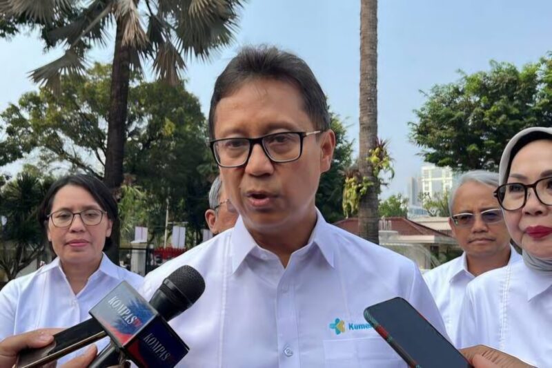 Sebanyak 600 dokter umum, dokter spesialis, dan perawat akan diberangkatkan ke wilayah bencana Sumatra. (Foto: Kompas)