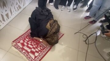 Doktif sujud syukur di PN Jaksel setelah hakim menolak praperadilan Richard Lee. Status Richar Lee tetap tersangka dan akan jalani pemeriksaan. (Foto: Sehatcantik.id)