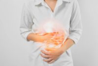 Jaga kesehatan selama puasa dengan pola makan seimbang dan cukup cairan setiap hari. (Foto: Freepik)