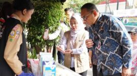 Warna mencolok takjil jadi perhatian BBPOM DKI di Pasar Gandaria Utara demi keamanan konsumen. (Foto: BBPOM Jakarta)
