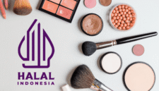 Tanpa sertifikasi halal, kosmetik dan suplemen terancam tak lagi bisa beredar dan kehilangan akses ke pasar. (Foto: LPPOM)