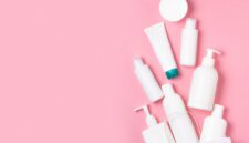 Janji berlebihan di iklan berujung pencabutan izin 8 kosmetik kewanitaan. (Foto: Freepik)