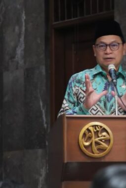 Berkat Langkah Strategis, Taruna Ikrar Pastikan Stok Obat Aman di Sela Kecamuk Perang