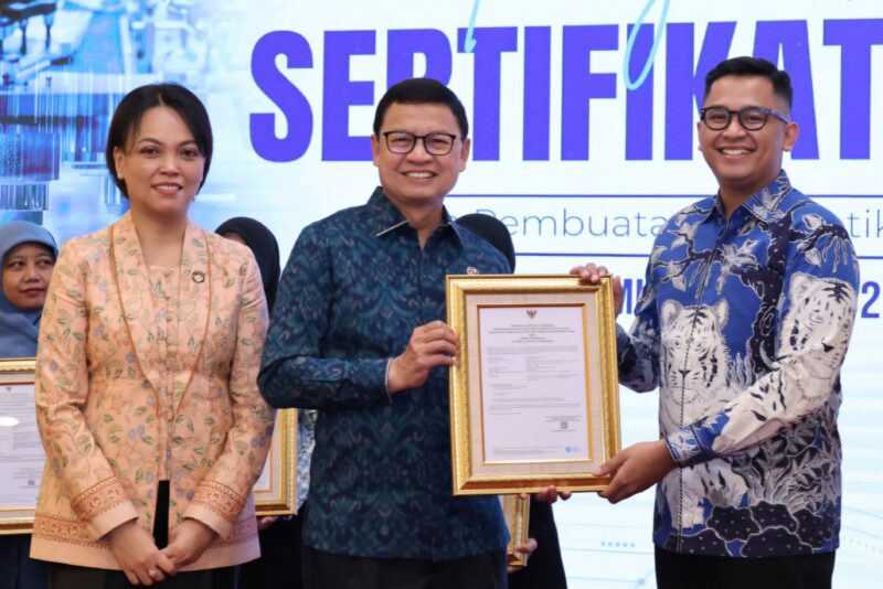 Penyederhanaan sertifikasi menjadi langkah baru BPOM memperkuat industri kosmetik Indonesia. (Foto: BPOM RI)