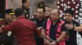 Kejagung menahan Dadan Hindayana terkait penyidikan kasus titik SPPG. (Foto: Sehatcantik.id)
