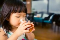 Kebiasaan kecil di meja makan bisa berdampak besar ketika menyangkut kebutuhan gizi bayi dan balita. (Foto: Frerpik)