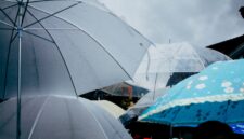 BMKG memantau kondisi atmosfer dan menyiapkan berbagai langkah untuk menjaga Jakarta tetap aman menghadapi ancaman musim kering.(Foto: Freepik)