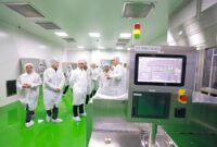 Kemenkes memperkuat industri kesehatan dalam negeri melalui investasi plasma darah dan vaksin untuk mengurangi ketergantungan impor. (Foto: Kemenkes)