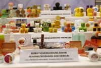 Polisi membongkar produksi kosmetik ilegal di Malang dan Kediri, menyita 1,4 ton bahan baku yang diduga tak memenuhi standar keamanan. (Foto: Sbw/Sehatcantik.id)