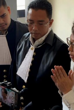 Sidang Ditunda, Pengalihan Tahanan Ditolak, Richard Lee Gagal Bertemu Anak