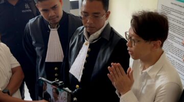 Richard Lee bersama tim kuasa hukum saat mengajukan pengalihan penahanan dalam sidang di Pengadilan Negeri Tangerang, Kamis (30/7/2026). (Foto: Sbw/Sehatcantik.id)