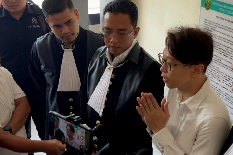 Richard Lee bersama tim kuasa hukum saat mengajukan pengalihan penahanan dalam sidang di Pengadilan Negeri Tangerang, Kamis (30/7/2026). (Foto: Sbw/Sehatcantik.id)