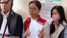 Richard Lee usai sidang di Pengadilan Negeri Tangerang terkait perkara yang masih berlanjut di tengah klaim lolos sidang etik kedokteran. (Foto: Danu Baharuddin/Sehatcantik.id)