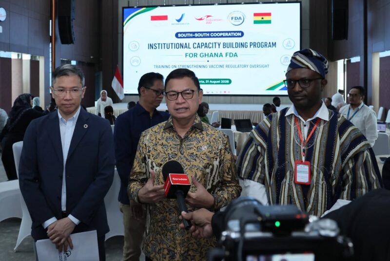 BPOM RI memanfaatkan status rujukan WHO dan skema South-South Cooperation untuk memperkuat regulasi FDA Ghana sekaligus membuka pintu ekspor vaksin Indonesia ke pasar Afrika. (Foto: Dok. BPOM RI)